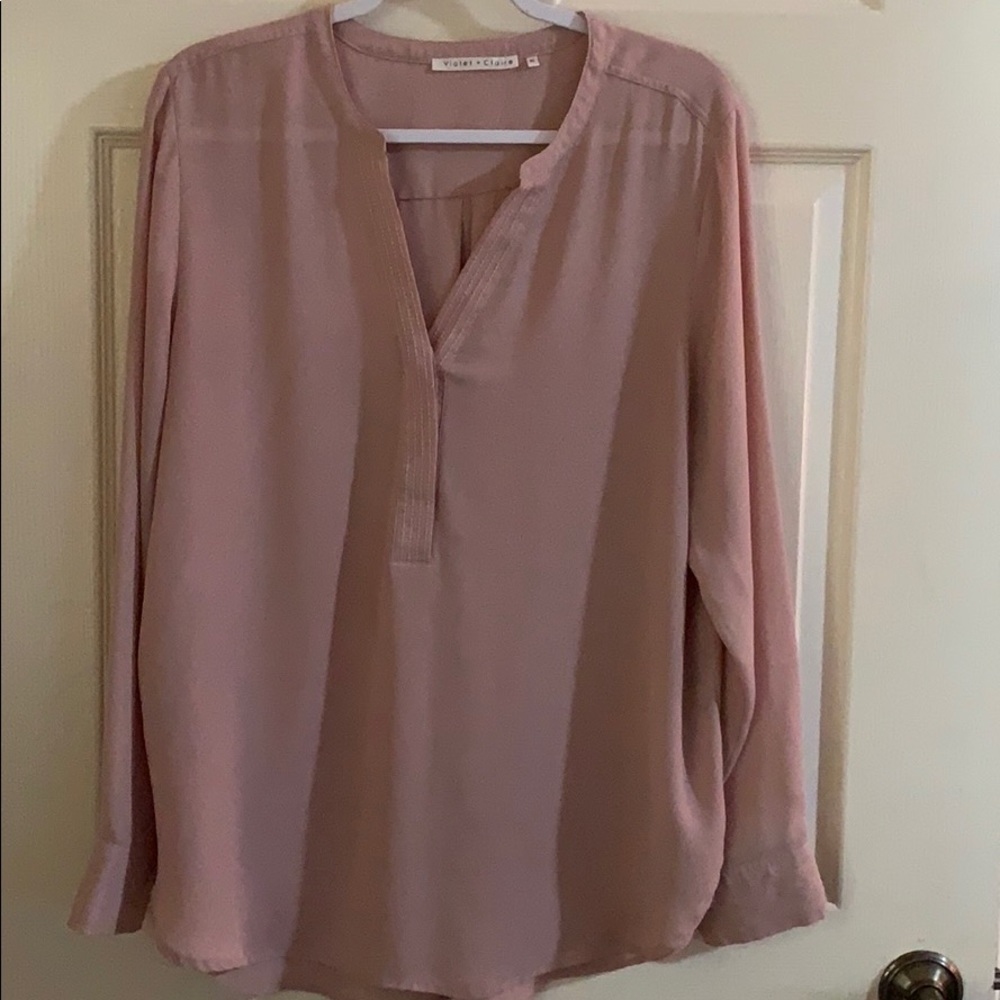 Like new light pink blouse